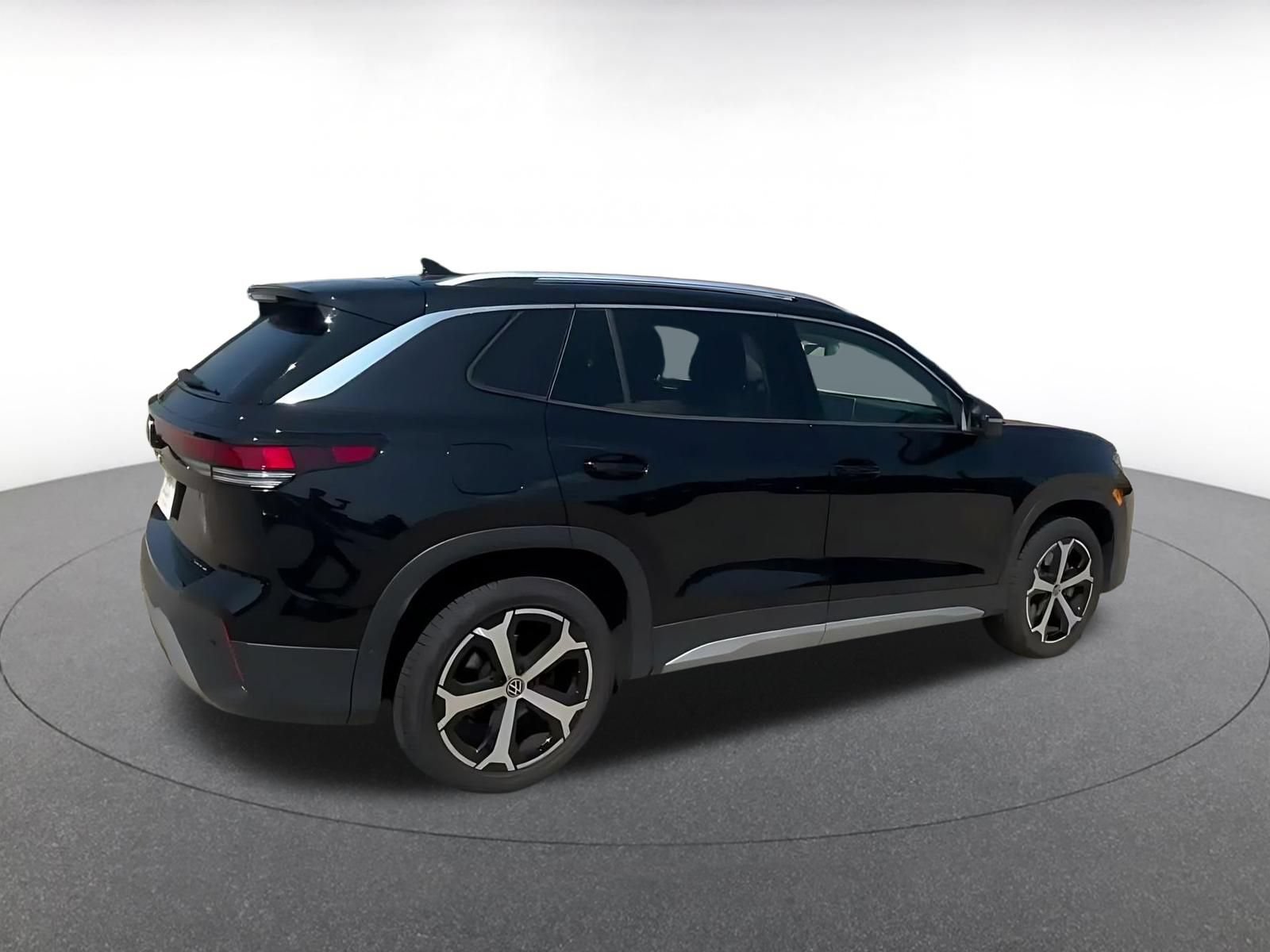 Thumbnail: 2026 Volkswagen Tiguan - 14