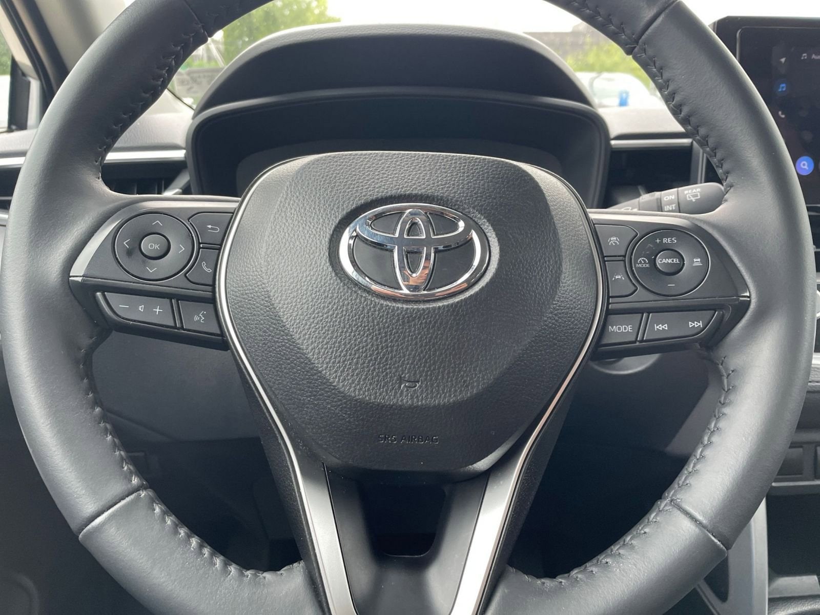 Thumbnail: 2024 Toyota Corolla Cross - 27