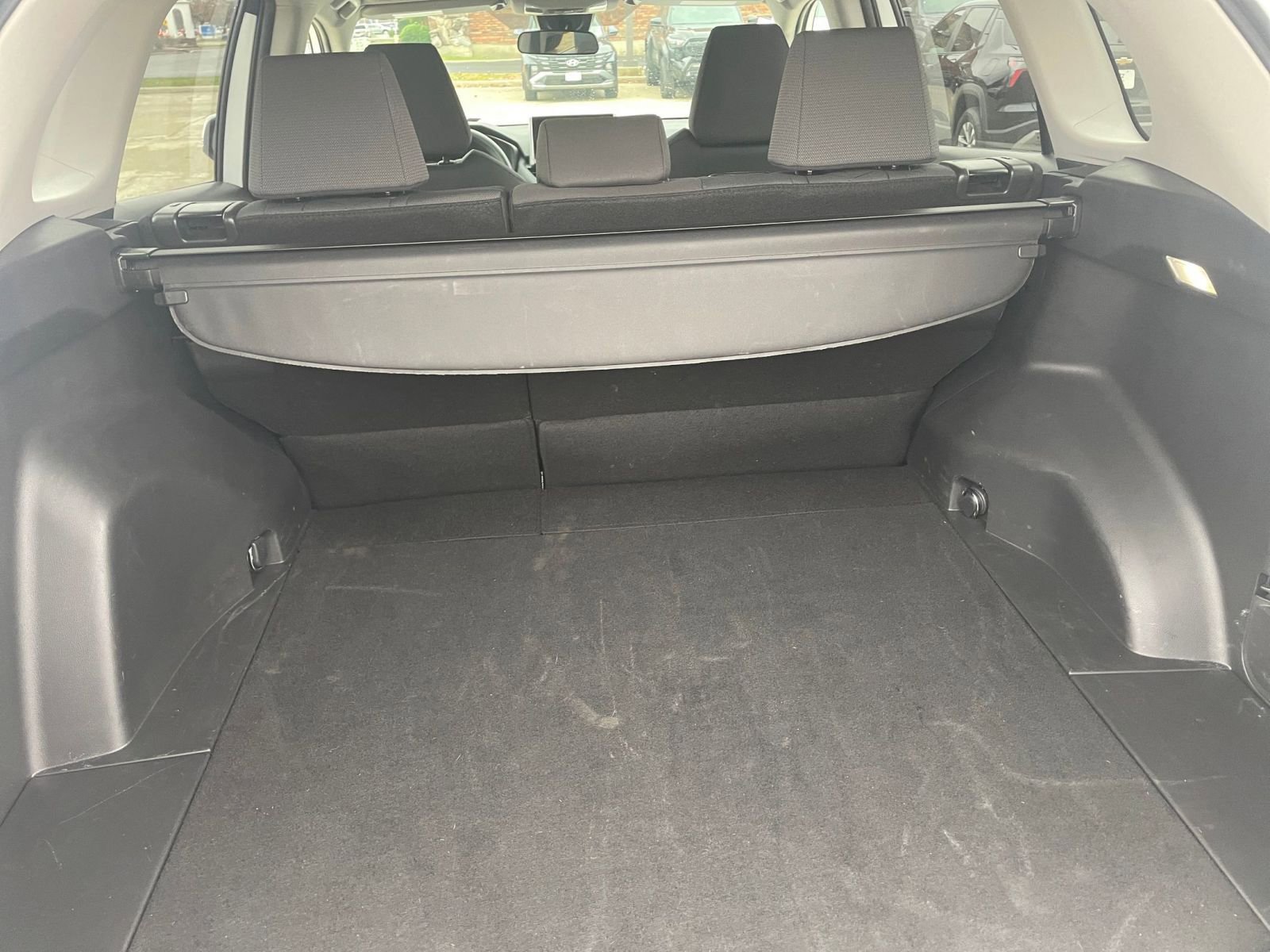 Thumbnail: 2025 Toyota RAV4 - 31