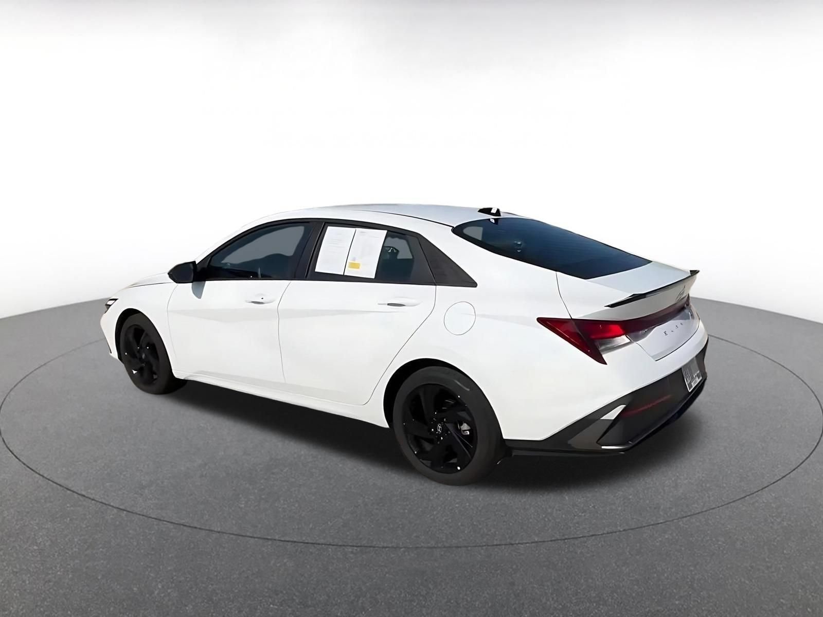 Thumbnail: 2026 Hyundai Elantra - 10