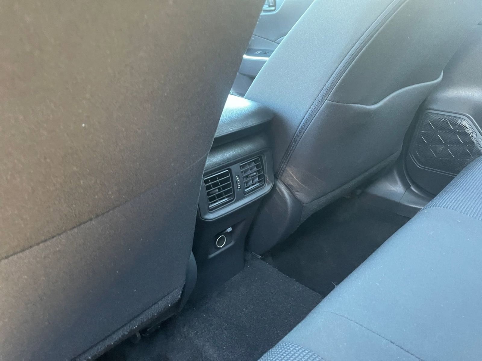 Thumbnail: 2025 Toyota RAV4 - 24