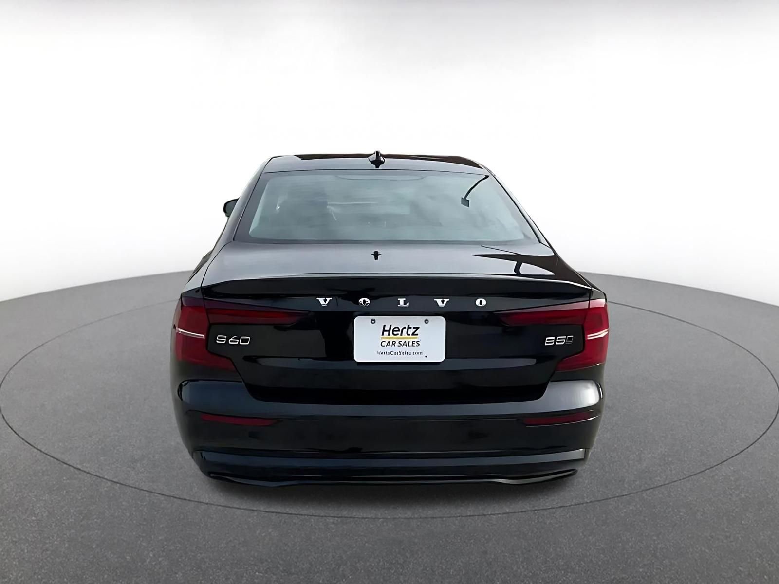 Thumbnail: 2025 Volvo S60 - 12