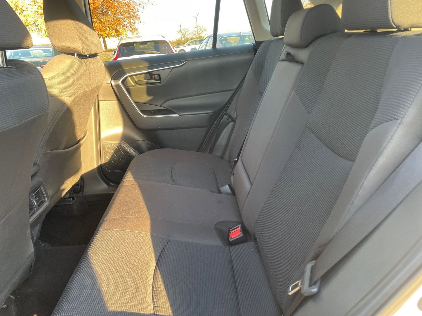 Thumbnail: 2025 Toyota RAV4 - 25