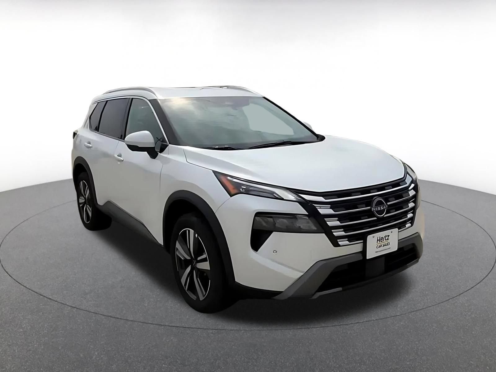 Thumbnail: 2026 Nissan Rogue - 3