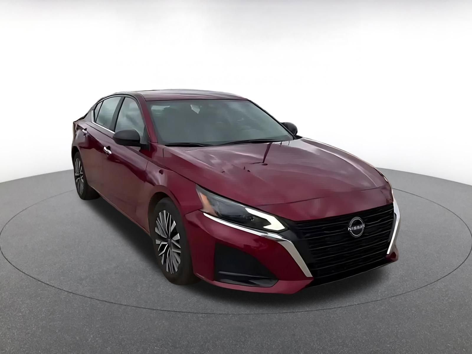 Thumbnail: 2025 Nissan Altima - 3