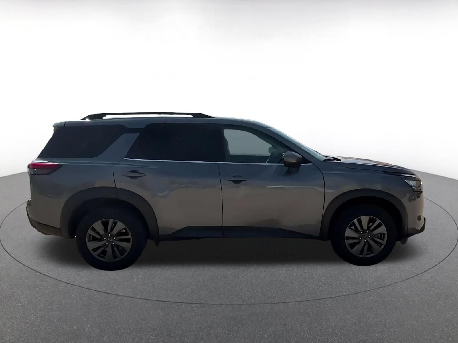 Thumbnail: 2025 Nissan Pathfinder - 15
