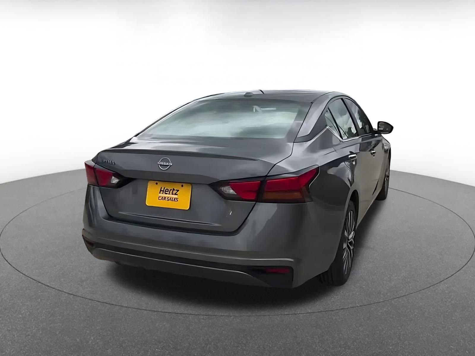 Thumbnail: 2025 Nissan Altima - 14