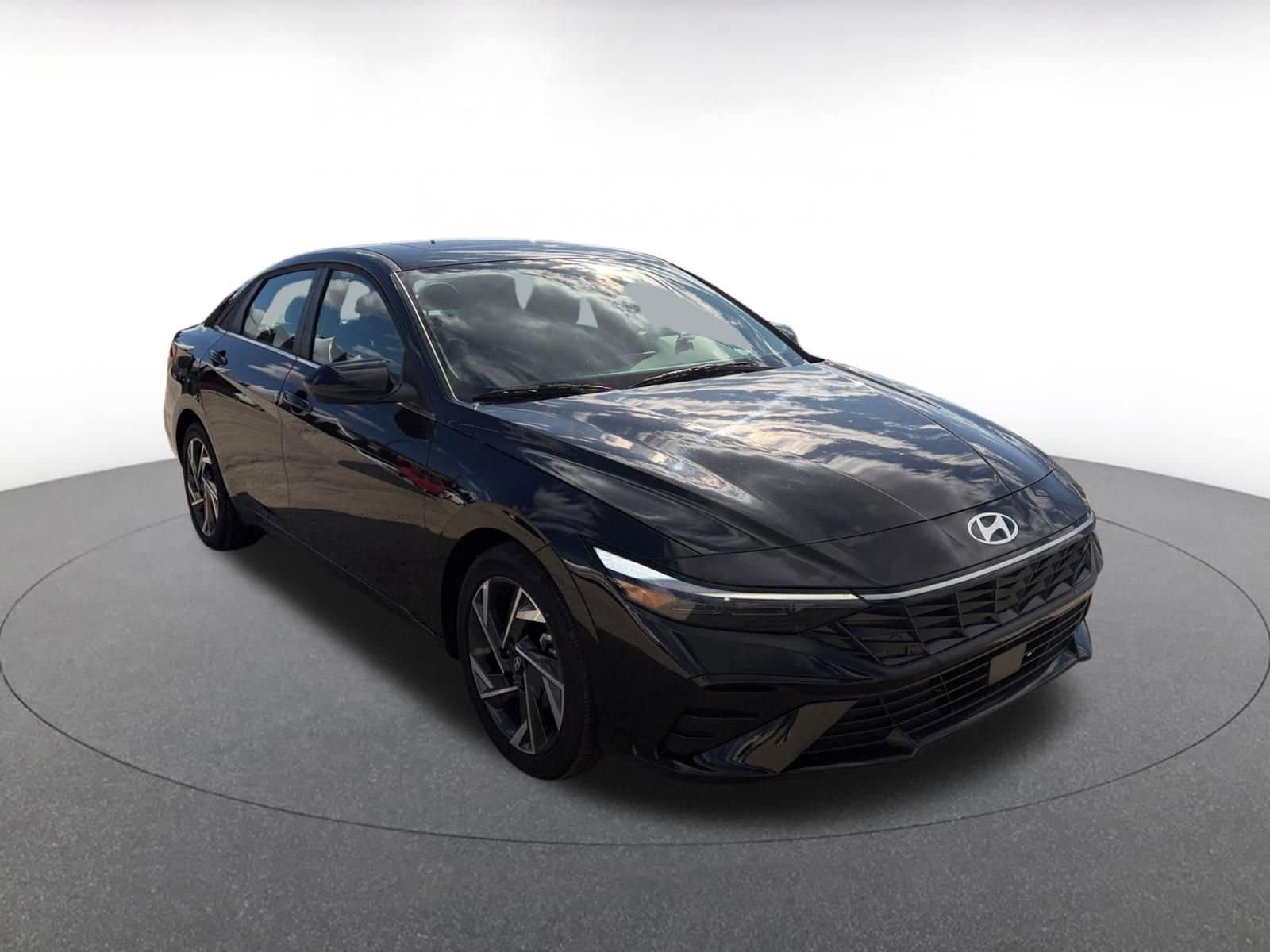 Thumbnail: 2025 Hyundai Elantra - 1