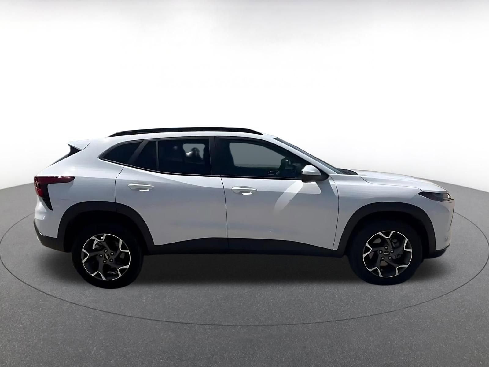 Thumbnail: 2025 Nissan Versa - 16
