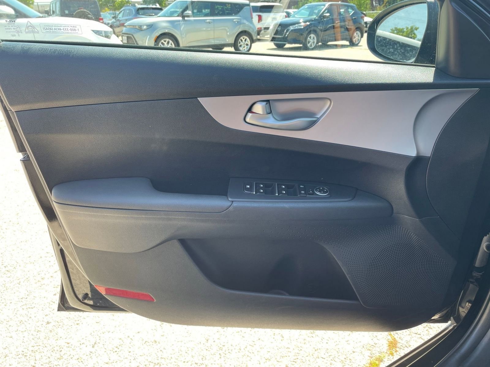 Thumbnail: 2024 Kia Forte - 20