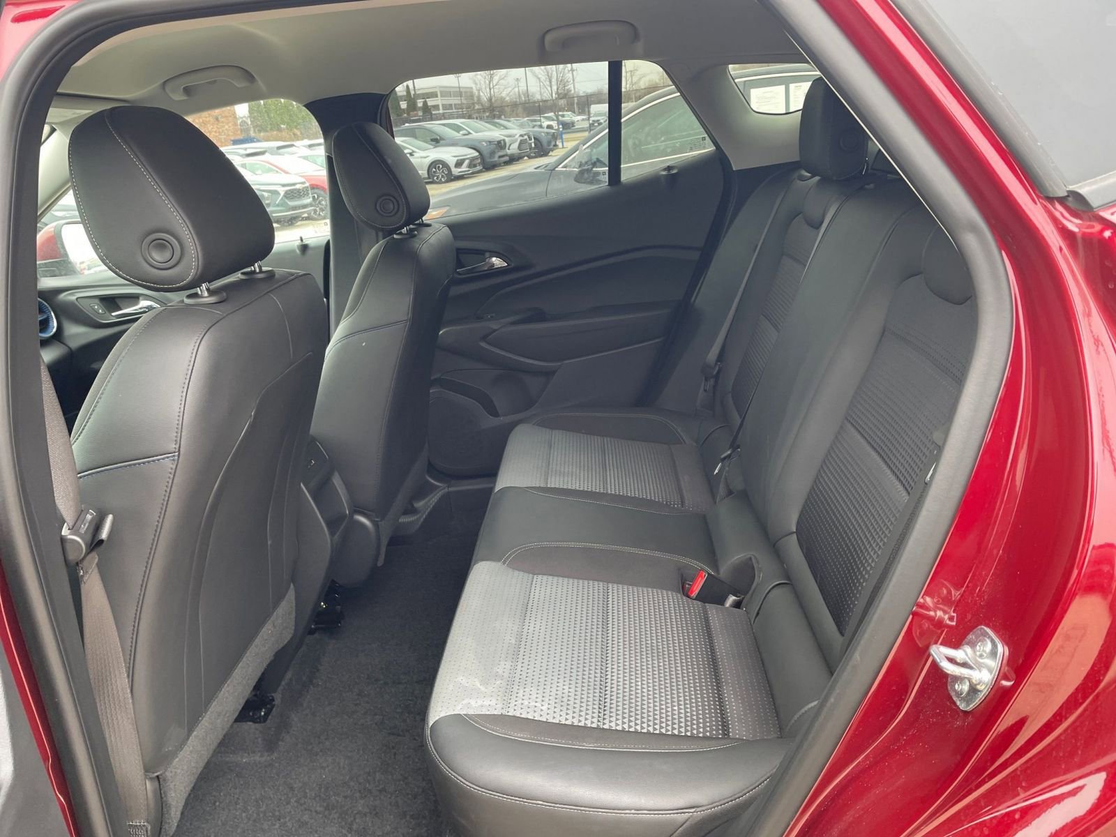 Thumbnail: 2025 Chevrolet Trax - 25