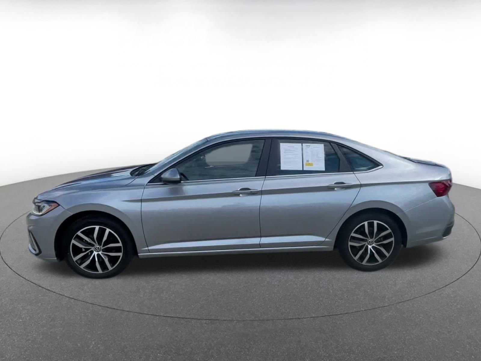 Thumbnail: 2025 Volkswagen Jetta - 9