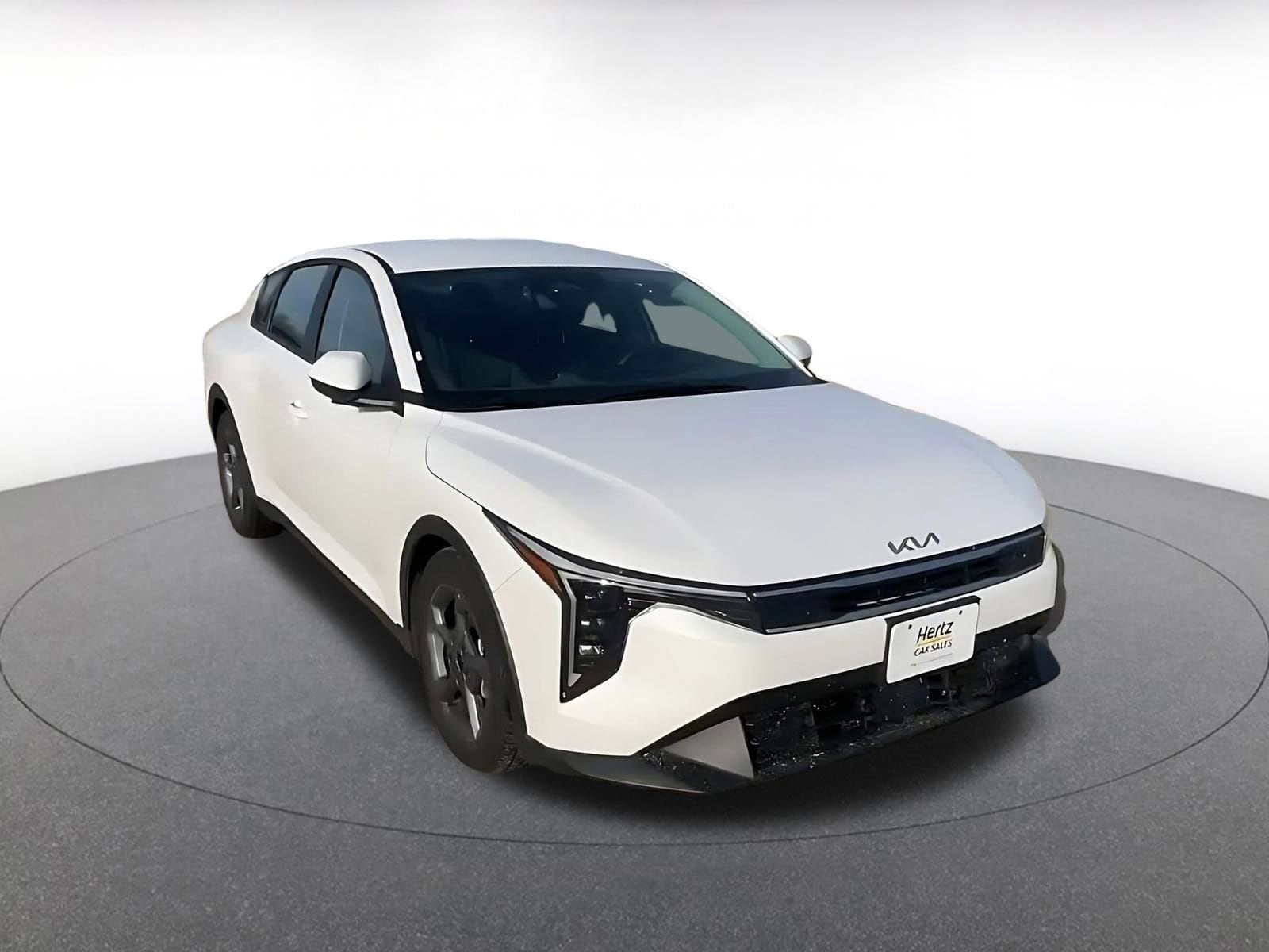 Thumbnail: 2025 Kia K4 - 3