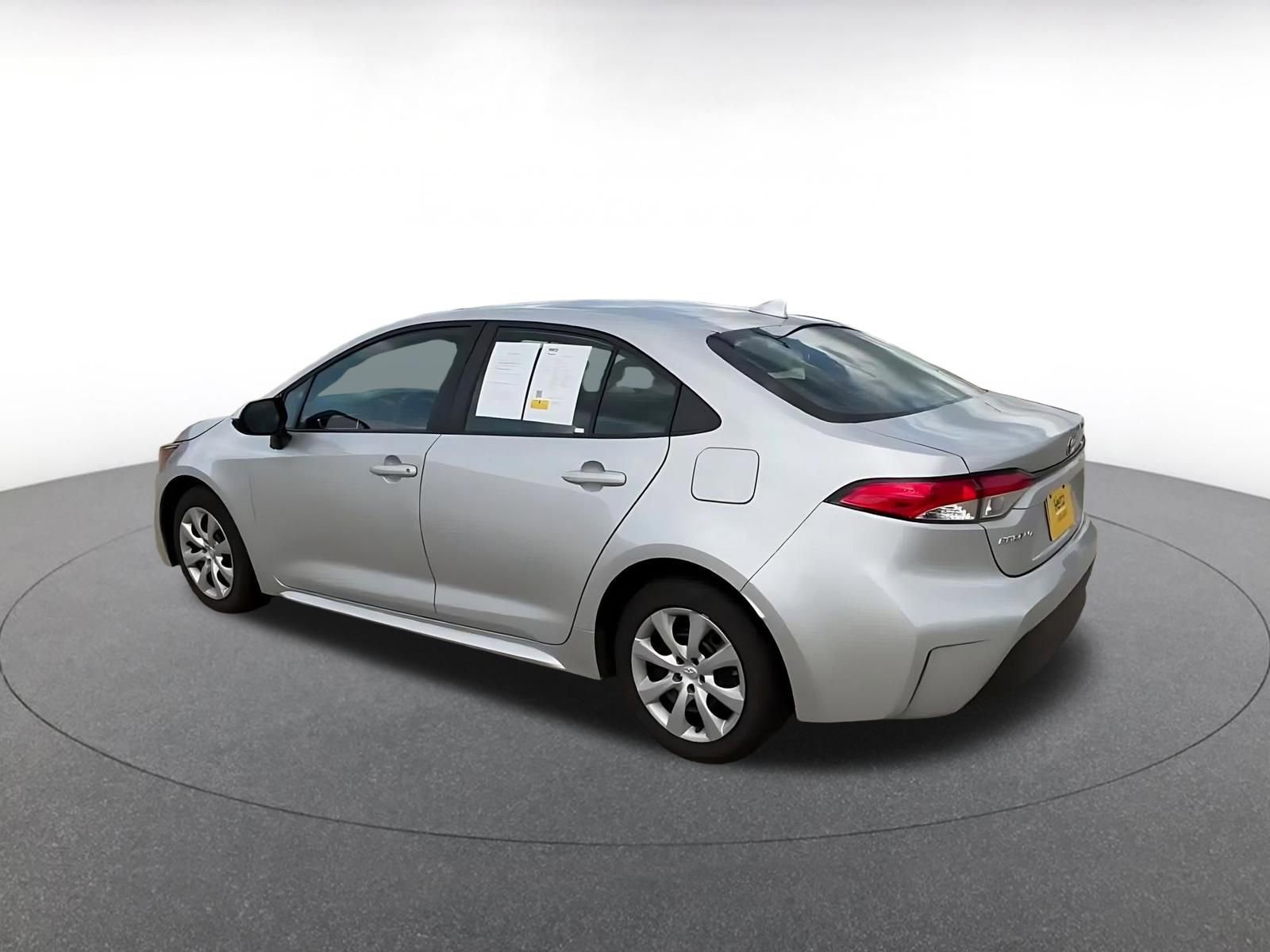 Thumbnail: 2024 Toyota Corolla - 10