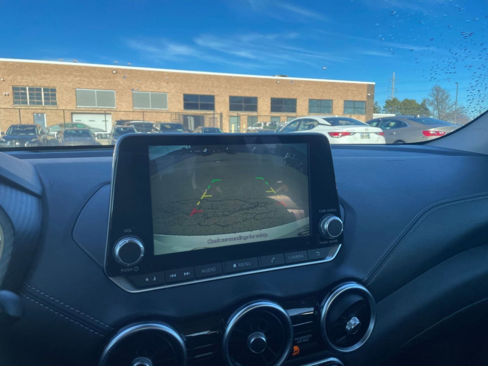 Thumbnail: 2023 Nissan Sentra - 17