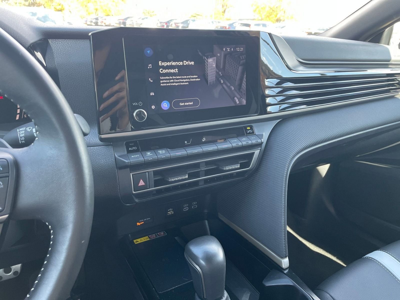 Thumbnail: 2025 Toyota Camry - 18