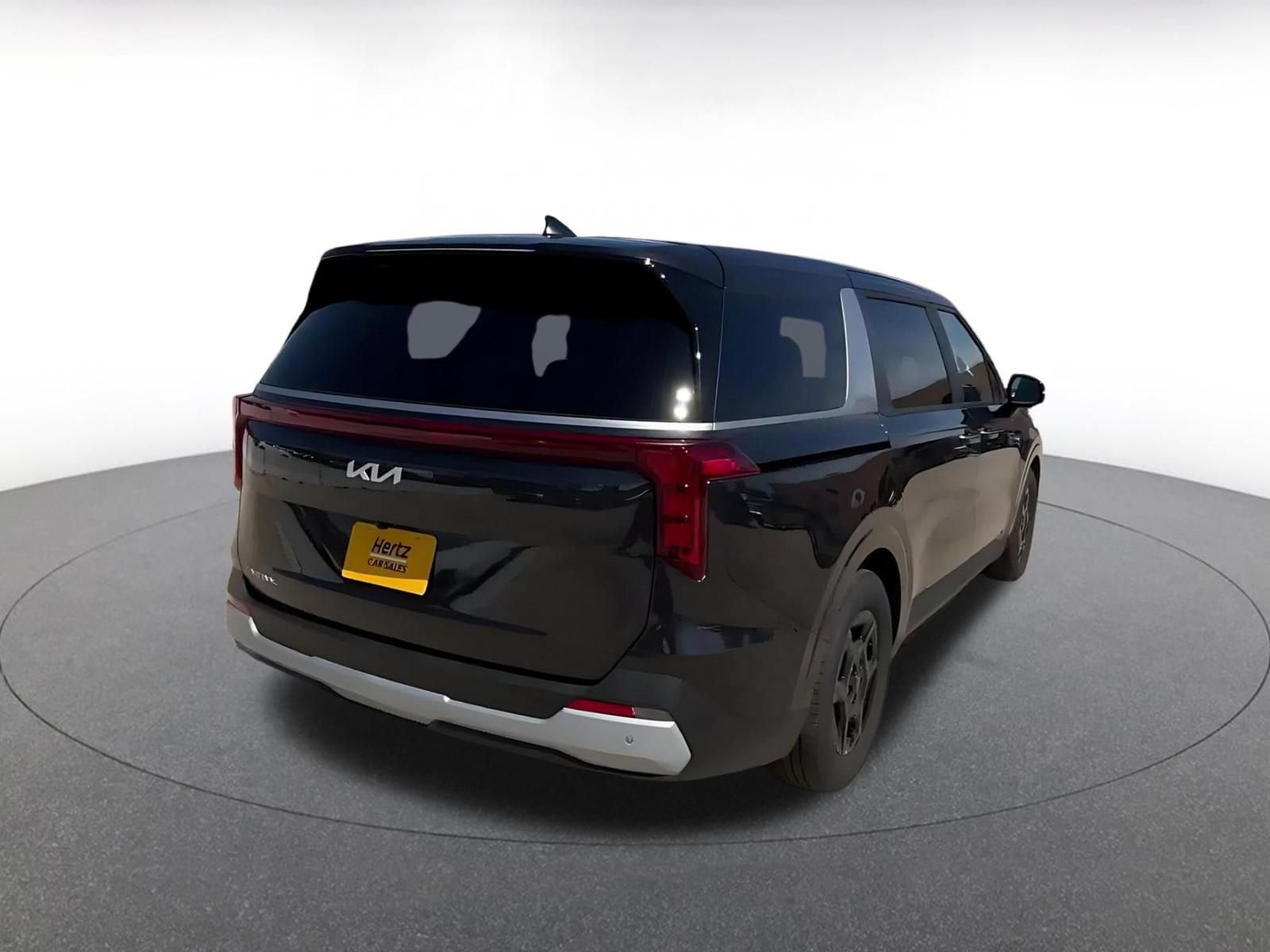 Thumbnail: 2026 Kia Carnival - 14