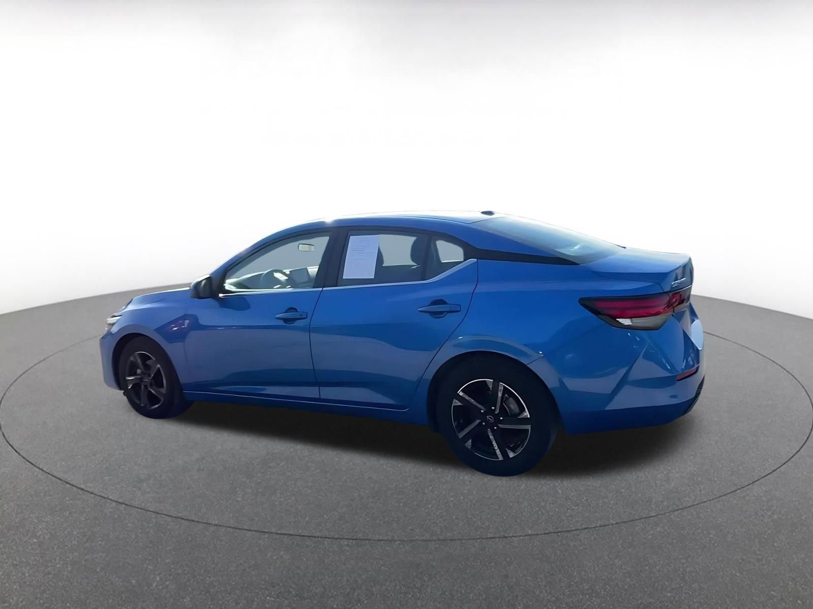 Thumbnail: 2025 Nissan Sentra - 10