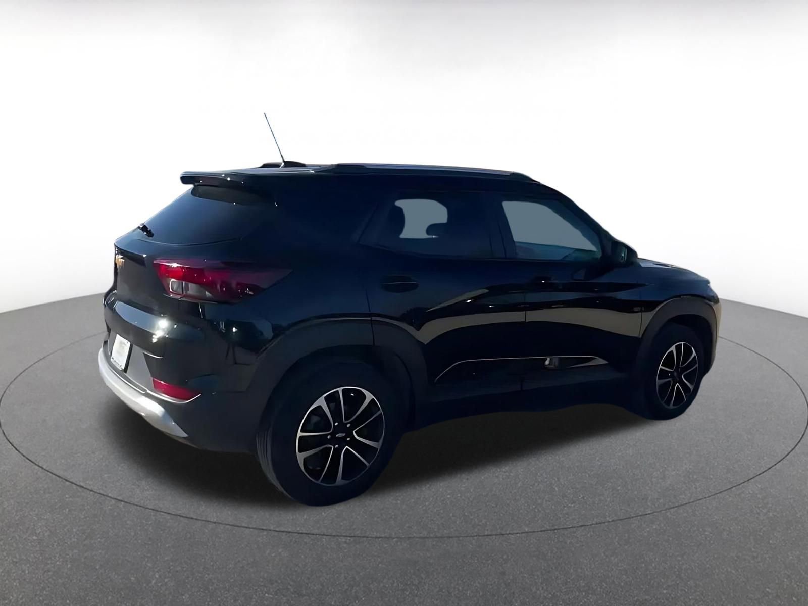 Thumbnail: 2025 Chevrolet TrailBlazer - 15