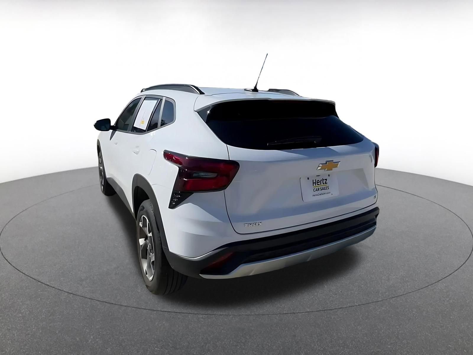 Thumbnail: 2025 Chevrolet Trax - 11