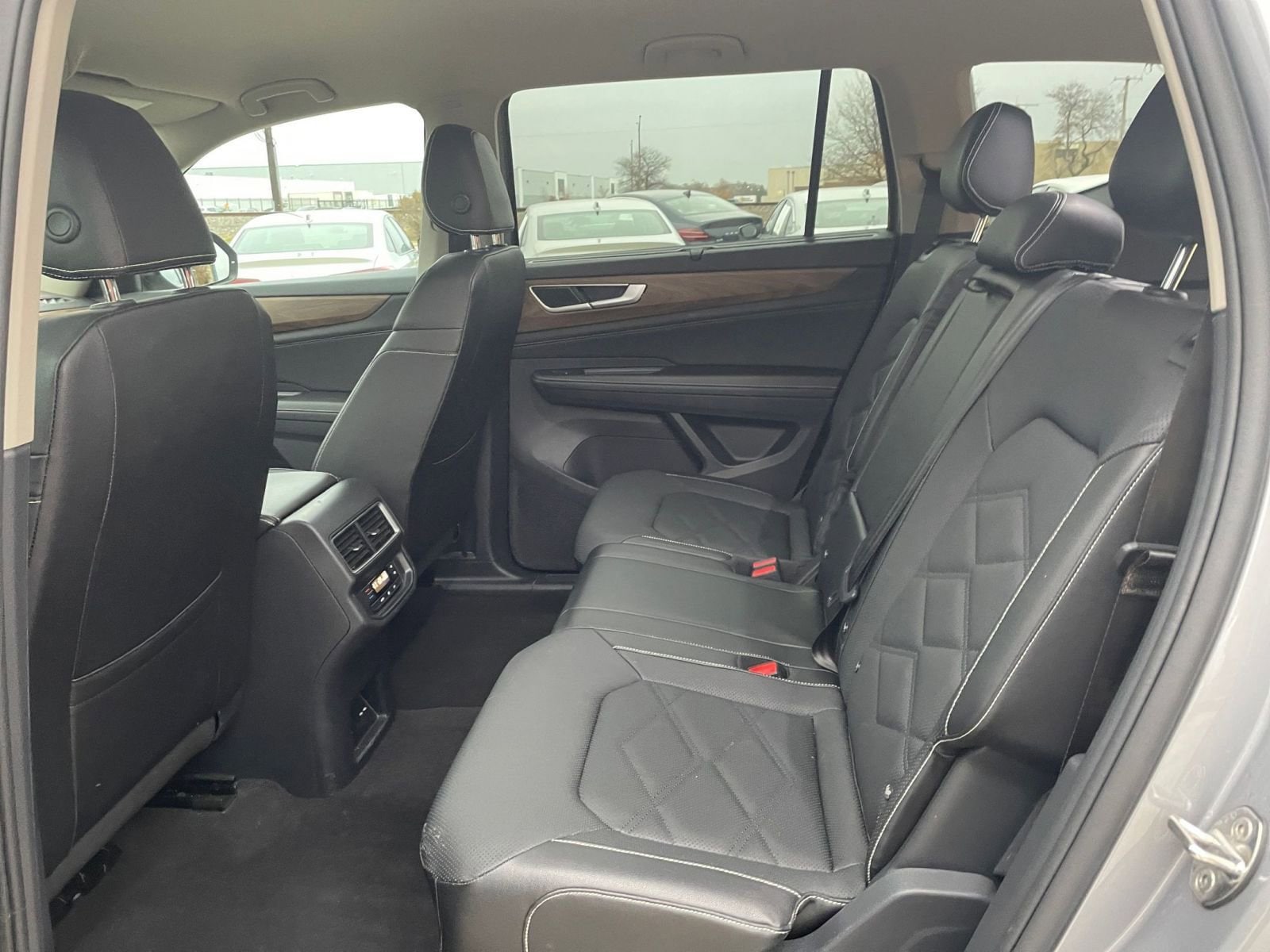 Thumbnail: 2025 Volkswagen Atlas - 25