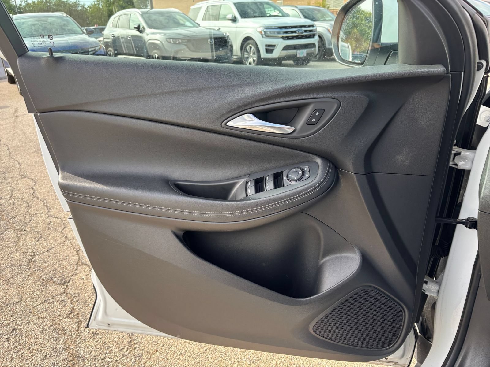 Thumbnail: 2025 Buick Encore GX - 18