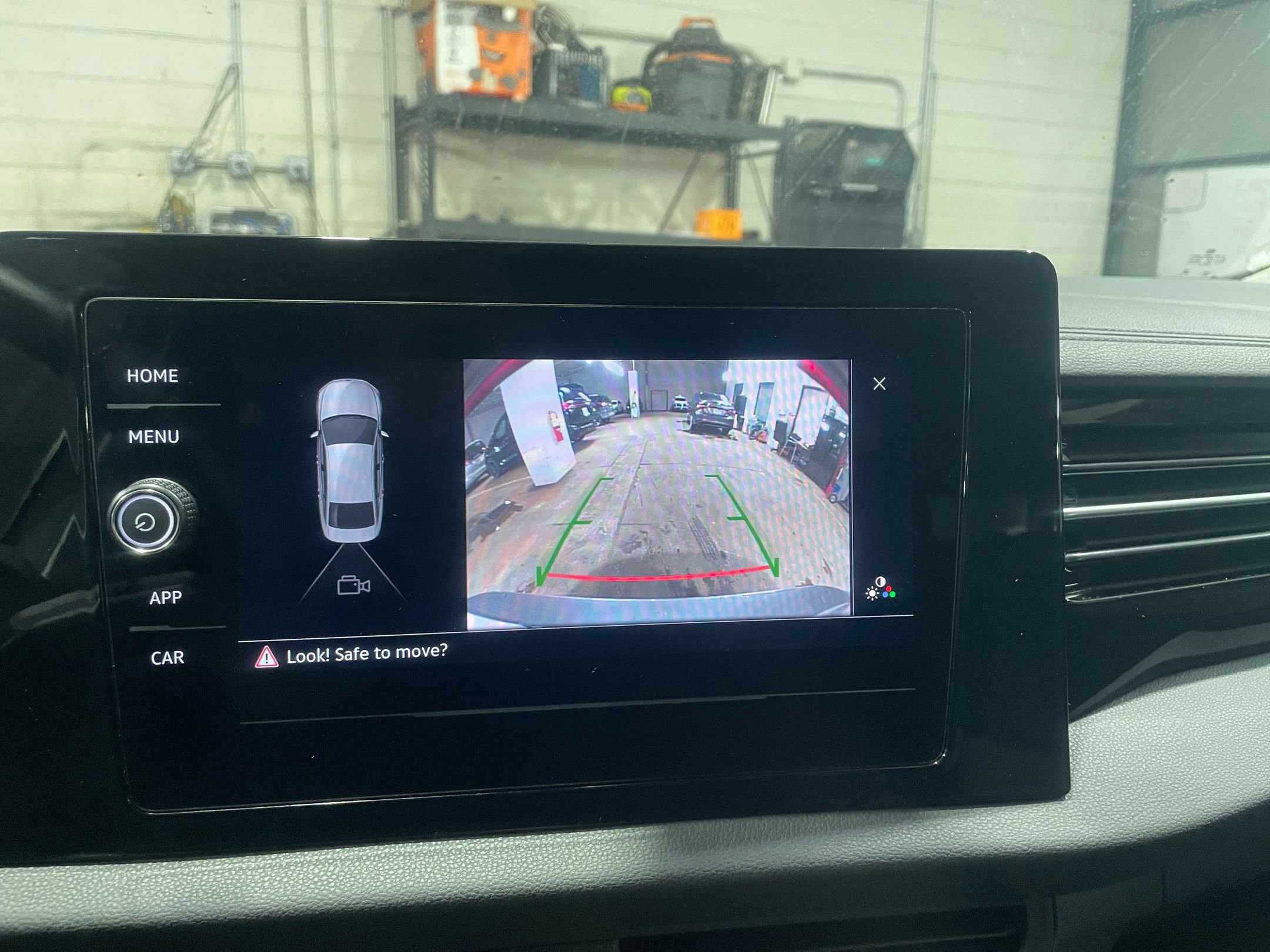 Thumbnail: 2025 Volkswagen Jetta - 24