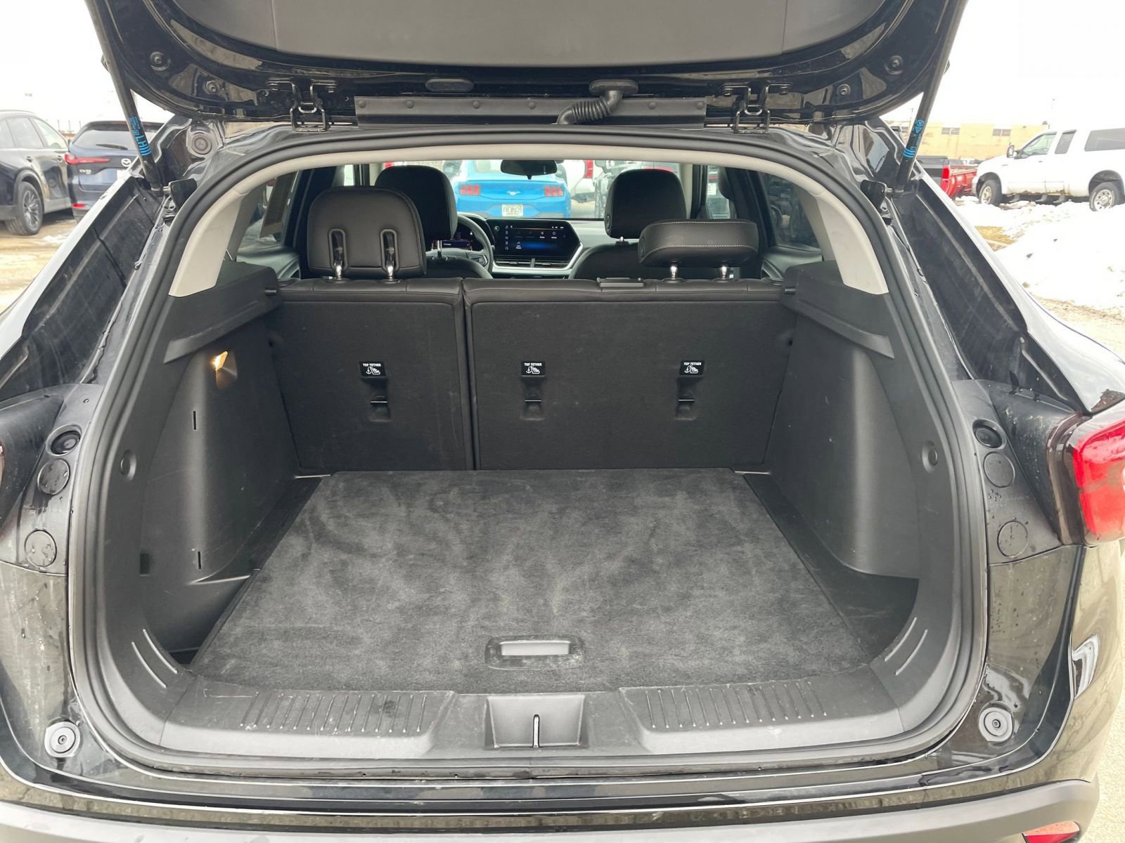 Thumbnail: 2025 Chevrolet Trax - 31