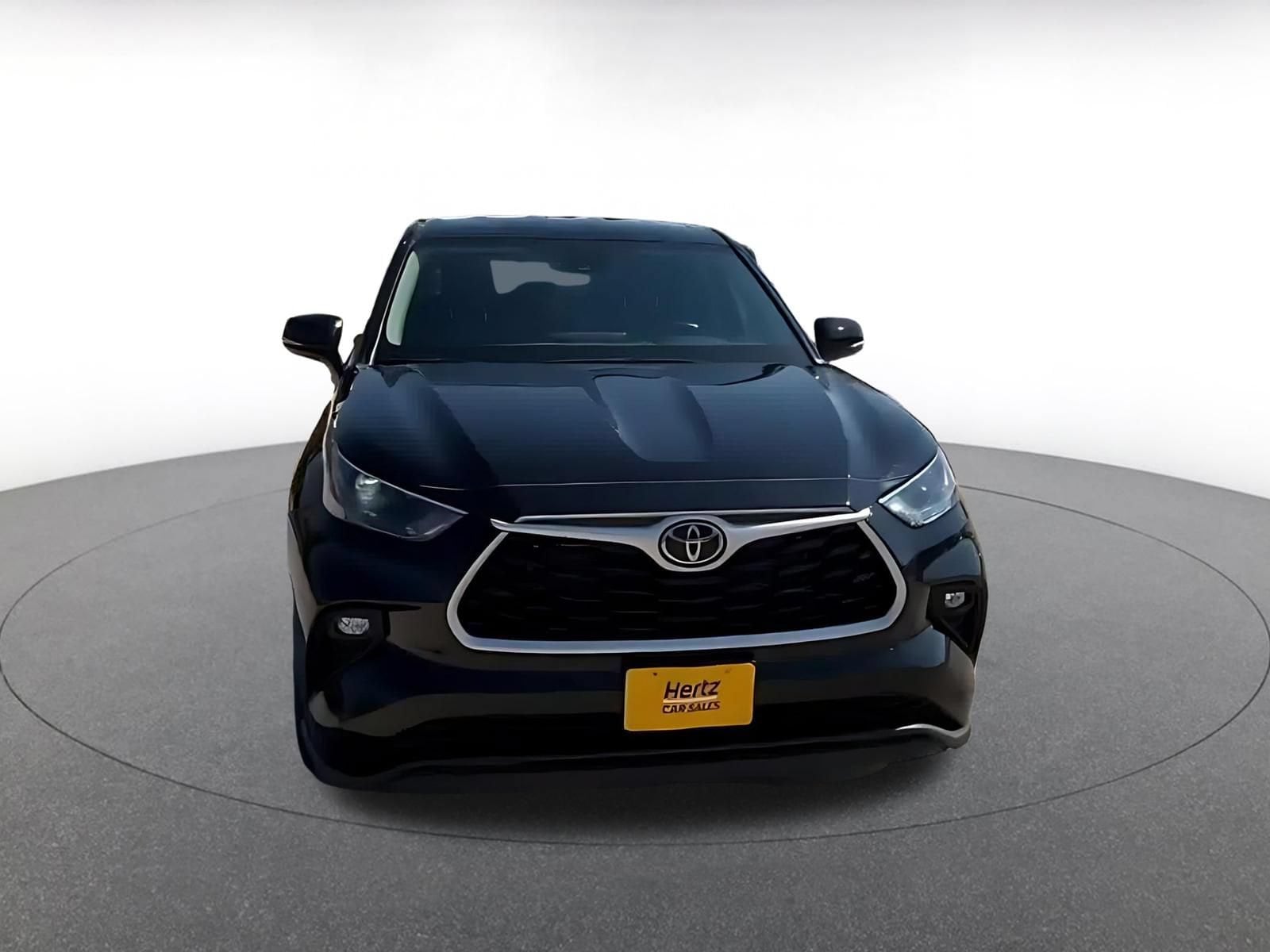Thumbnail: 2025 Toyota Highlander - 4