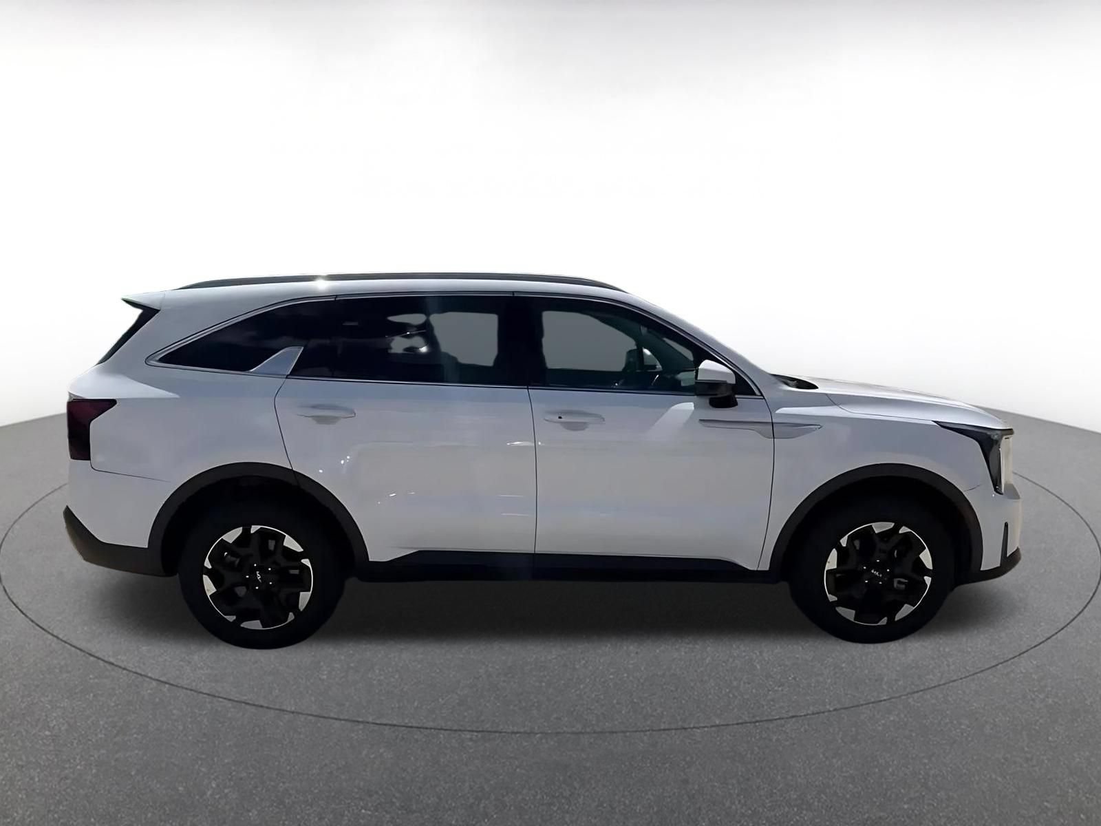 Thumbnail: 2024 Kia Sorento - 17