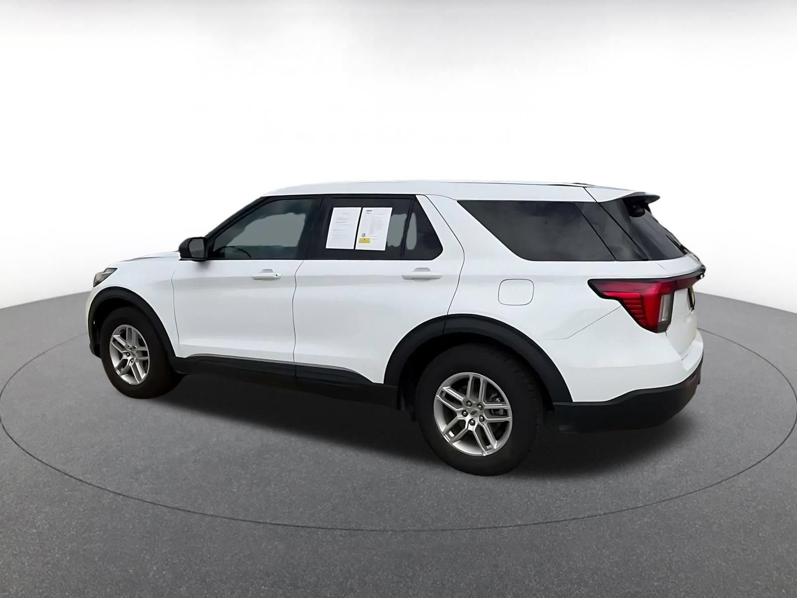 Thumbnail: 2026 Ford Explorer - 9