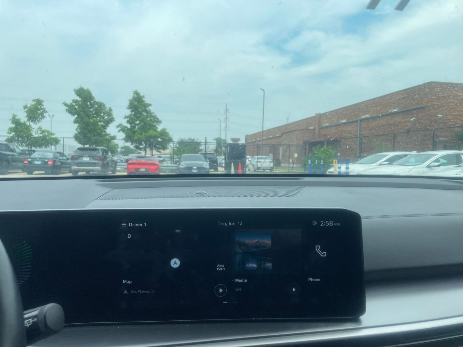 2024 Kia Sorento S 18