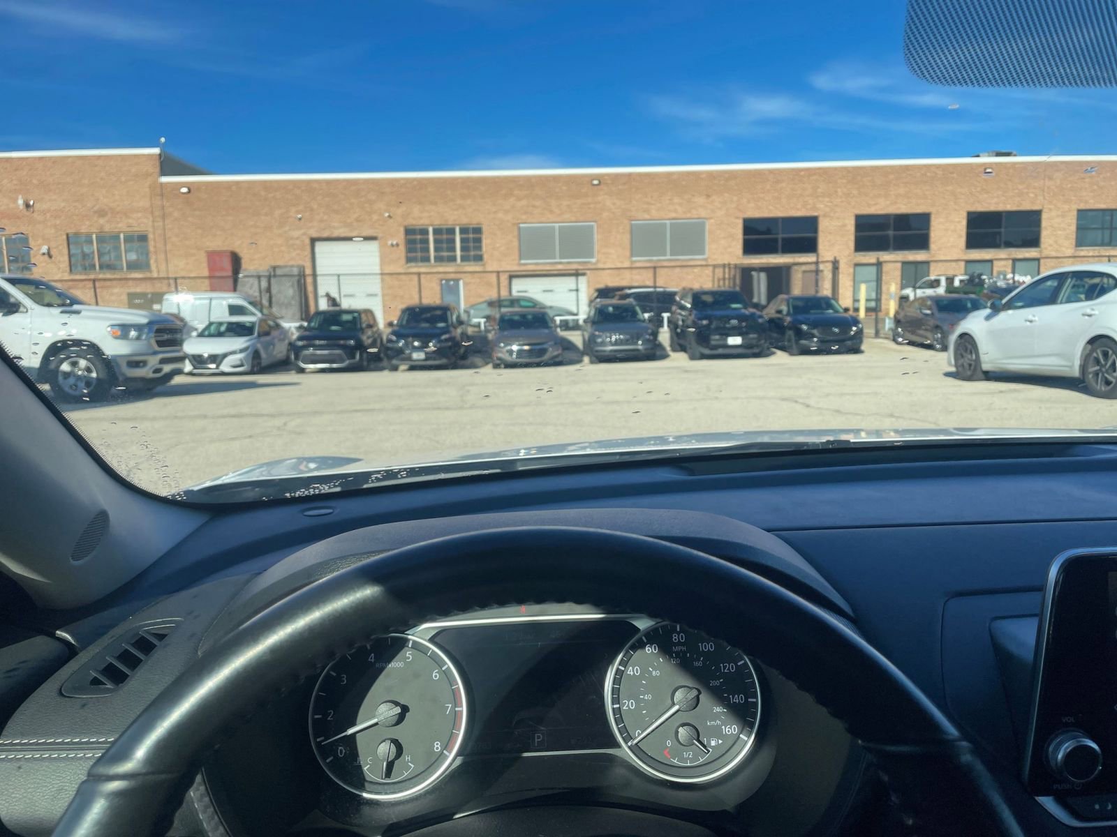 Thumbnail: 2023 Nissan Sentra - 34