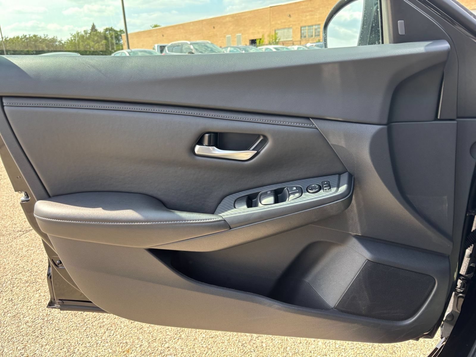 Thumbnail: 2025 Nissan Sentra - 18