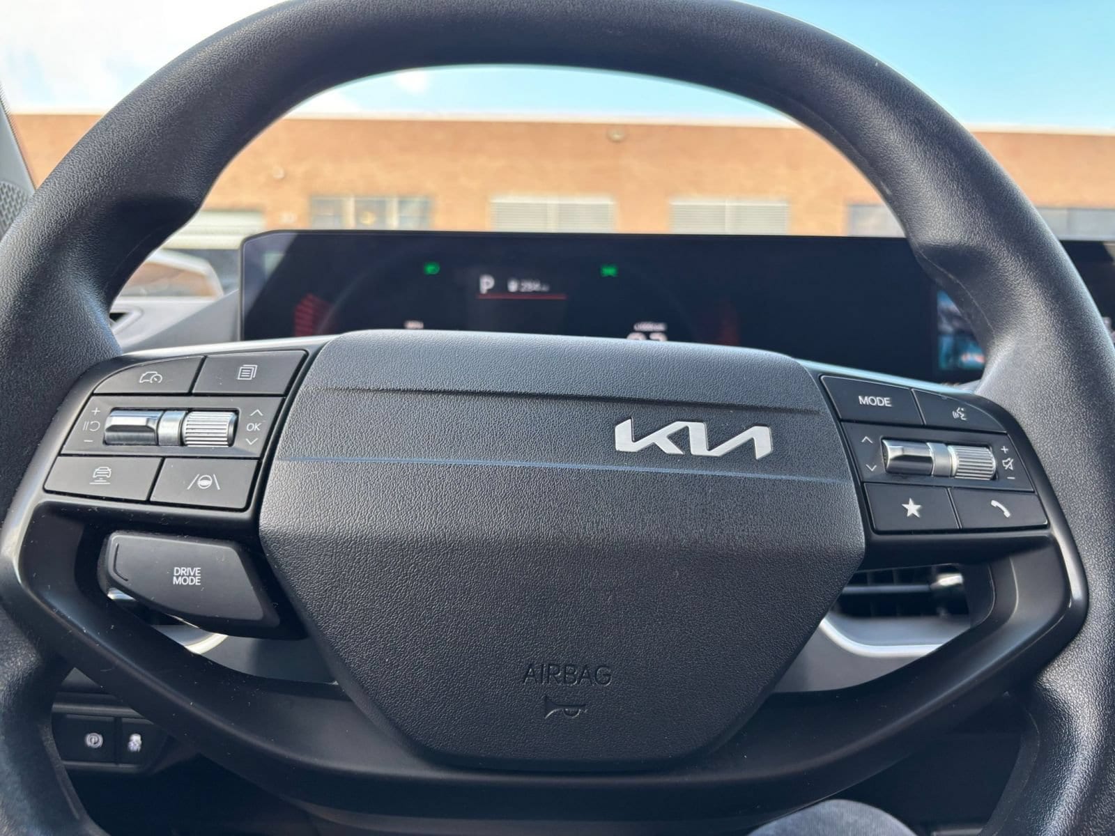 Thumbnail: 2025 Kia K4 - 26
