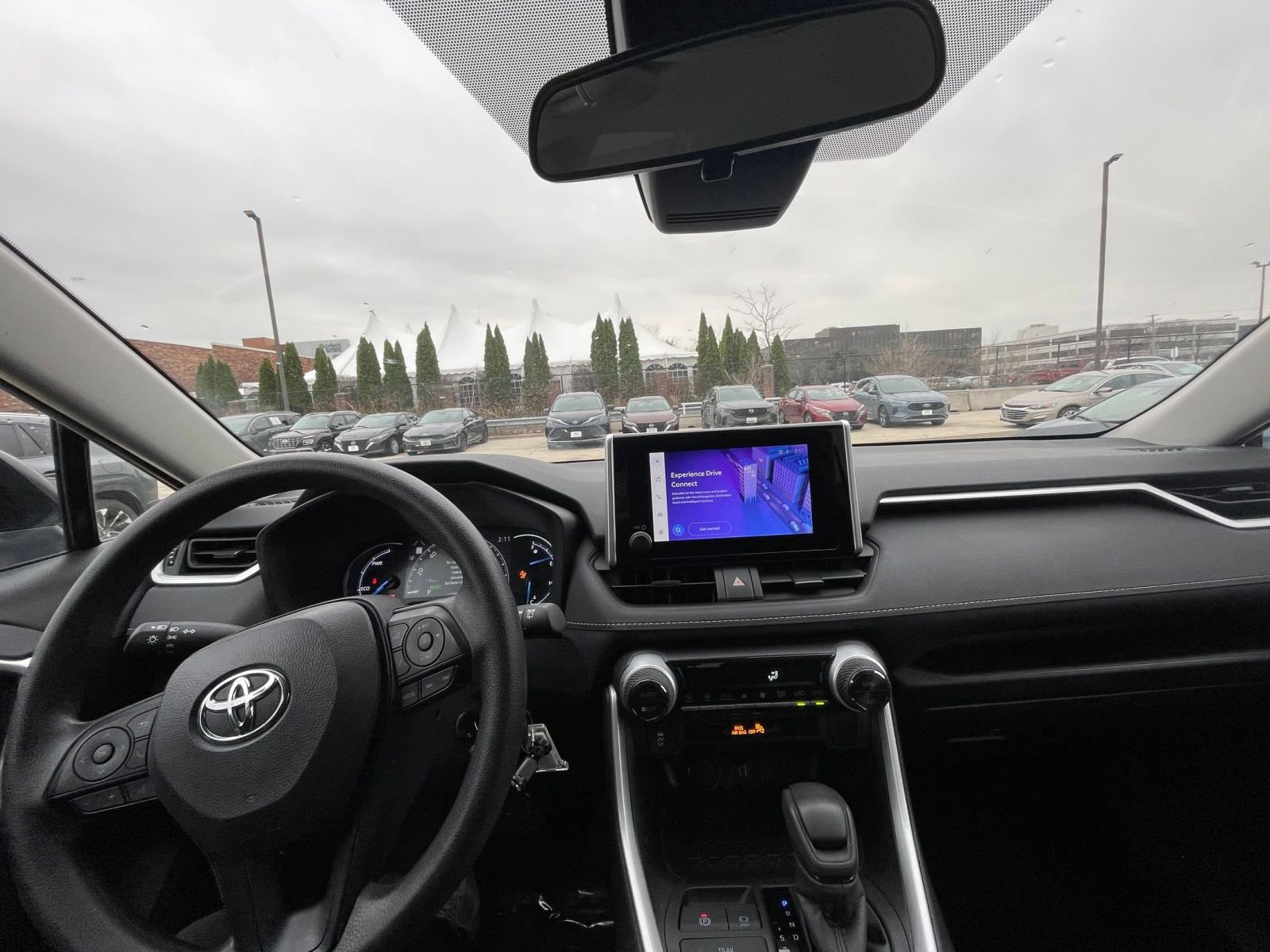 Thumbnail: 2025 Toyota RAV4 - 32