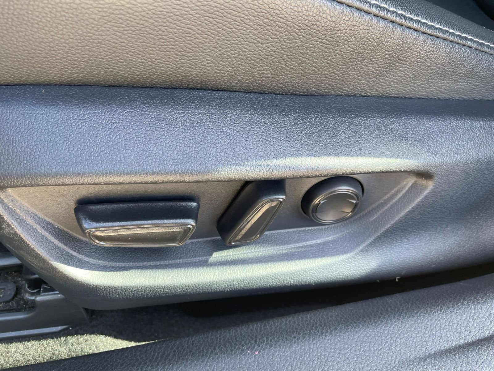 Thumbnail: 2025 Toyota Camry - 23