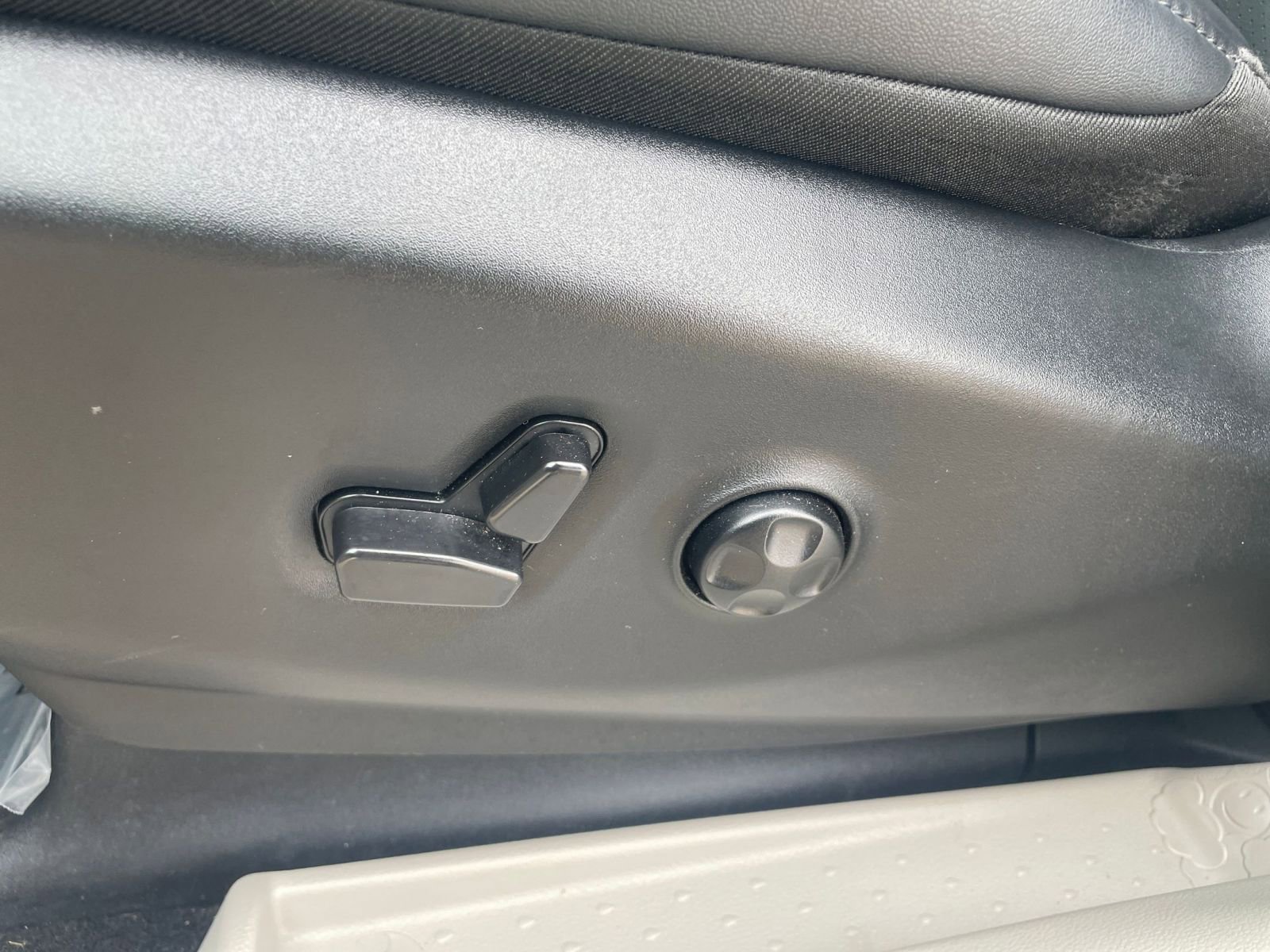 Thumbnail: 2024 Chrysler Pacifica - 22