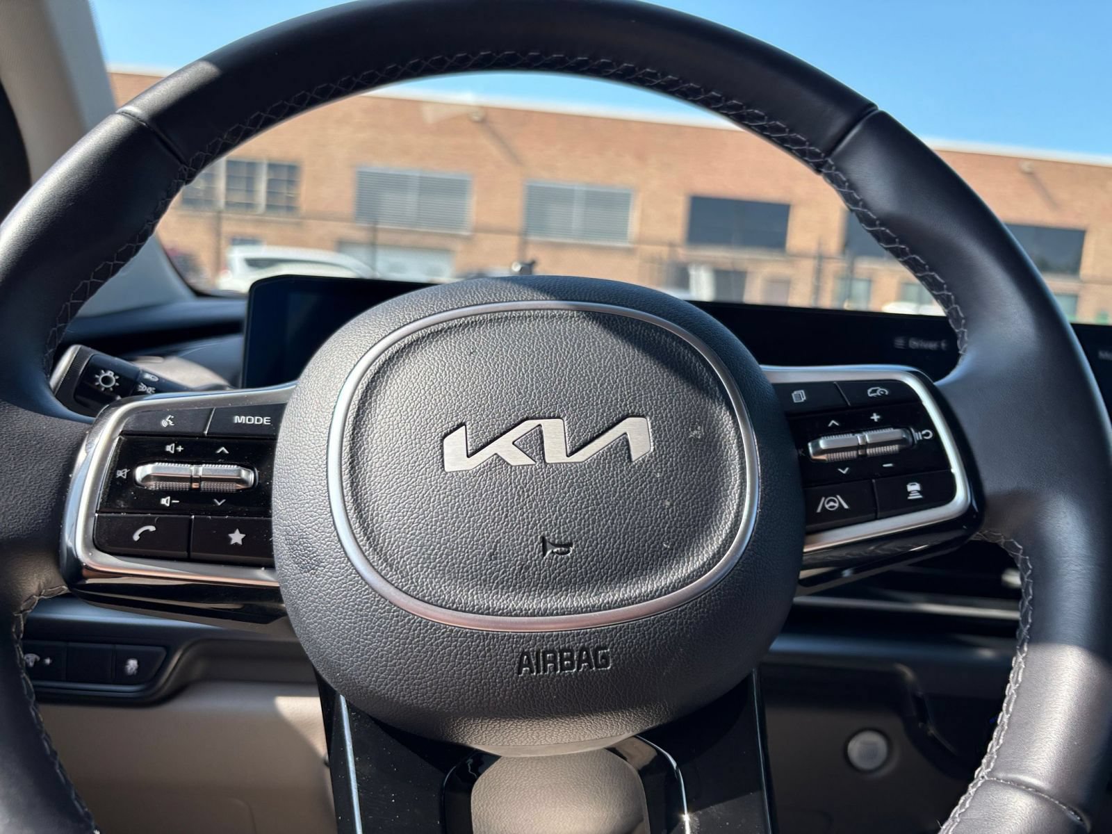 Thumbnail: 2026 Kia Carnival - 25