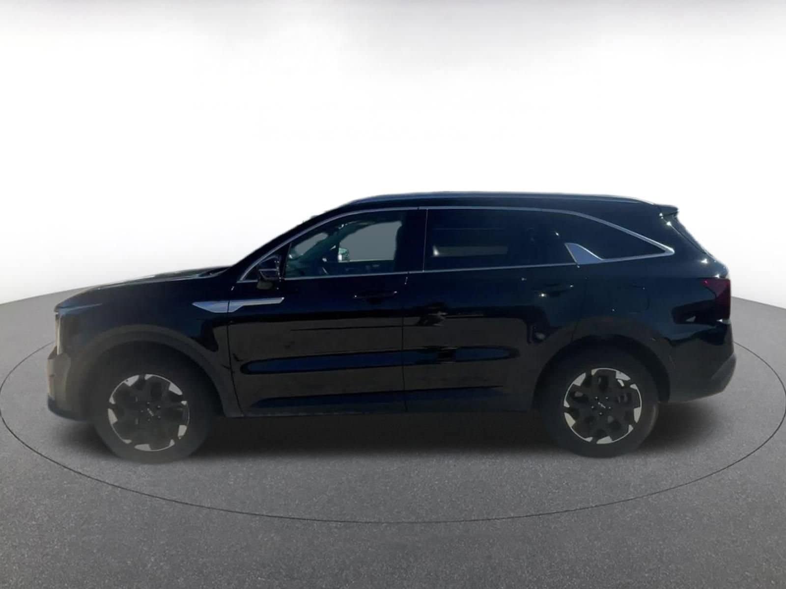 Thumbnail: 2024 Kia Sorento - 8