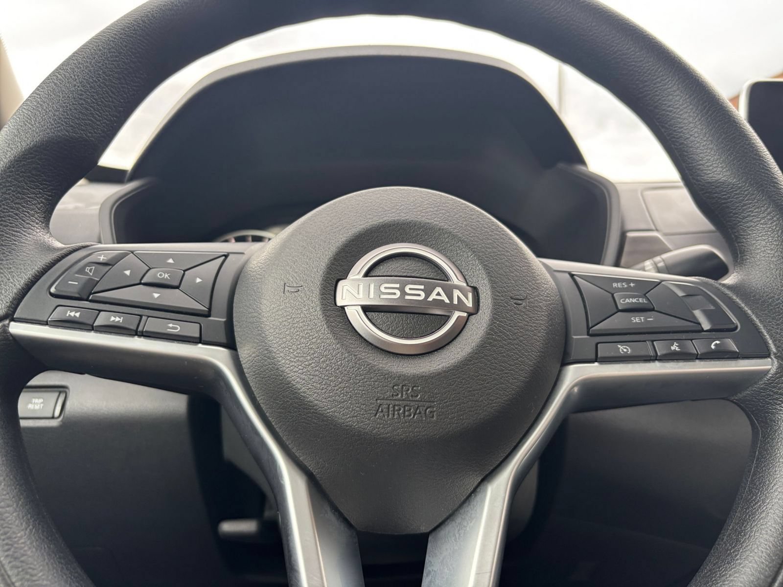 Thumbnail: 2025 Nissan Altima - 27