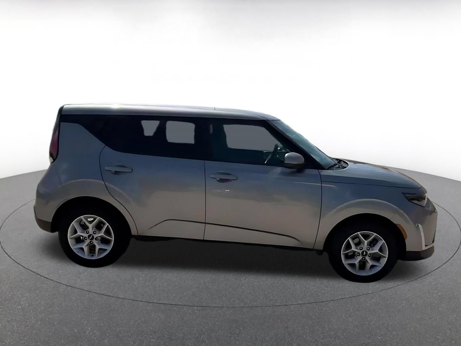 Thumbnail: 2025 Kia Soul - 16