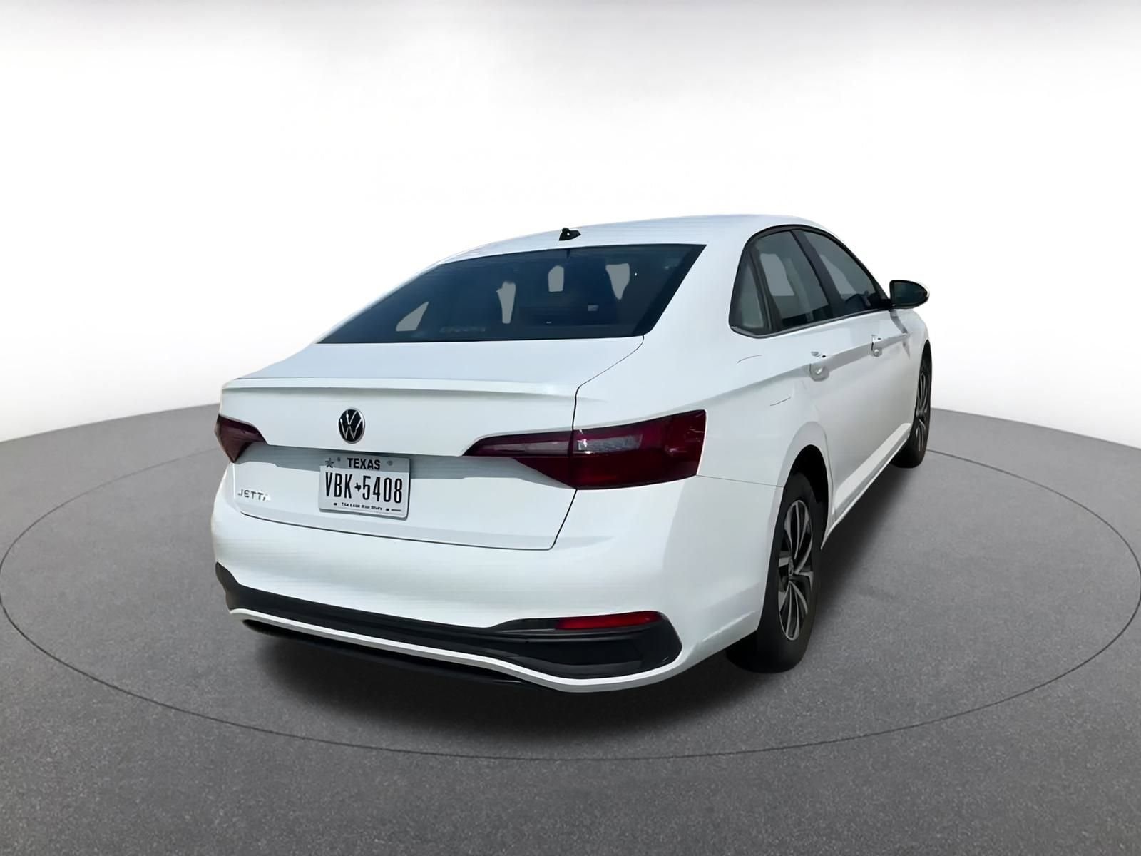 Thumbnail: 2024 Volkswagen Jetta - 12