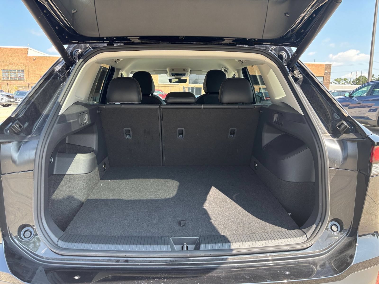 Thumbnail: 2026 Volkswagen Tiguan - 32