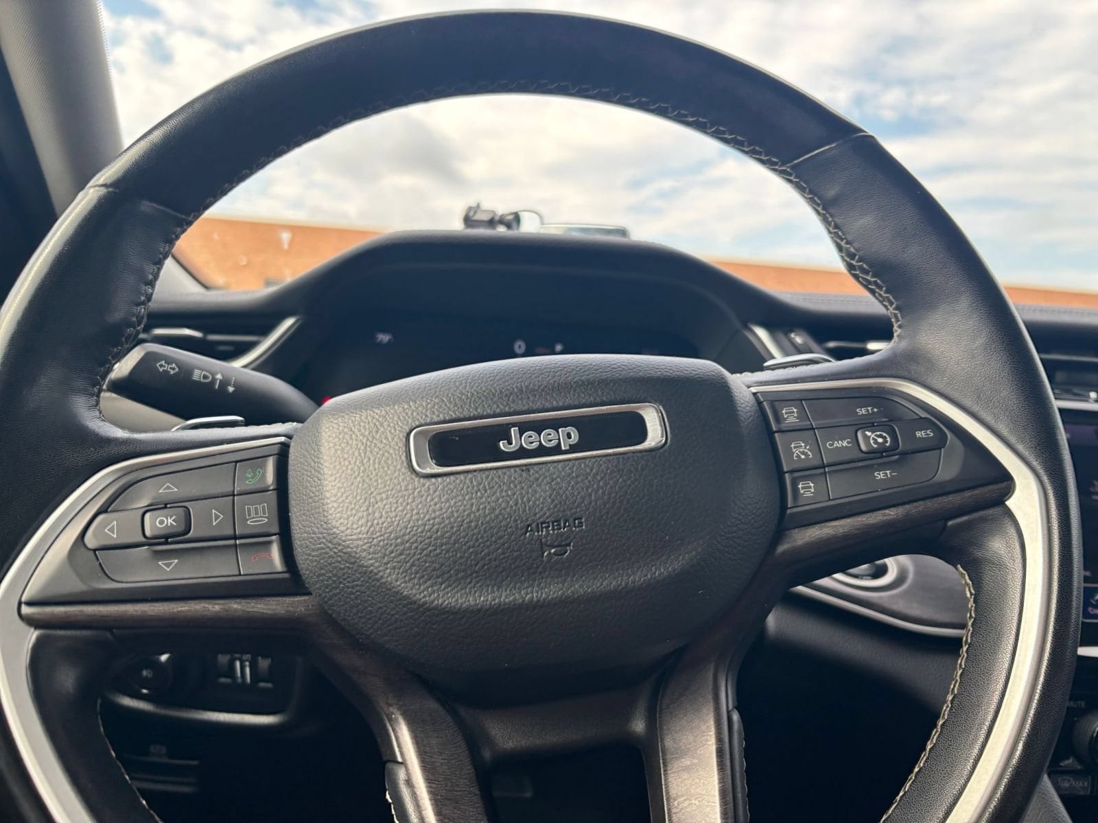 Thumbnail: 2022 Jeep Grand Cherokee - 27