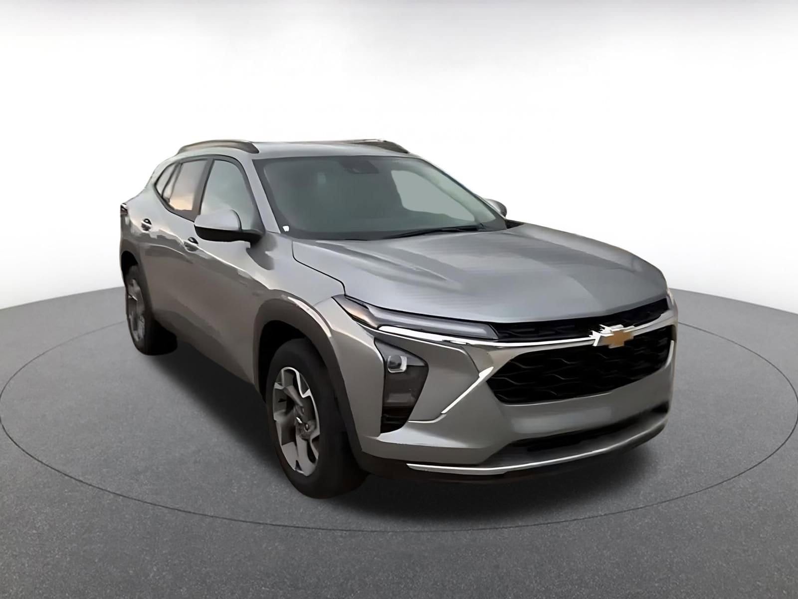 Thumbnail: 2025 Chevrolet Trax - 3