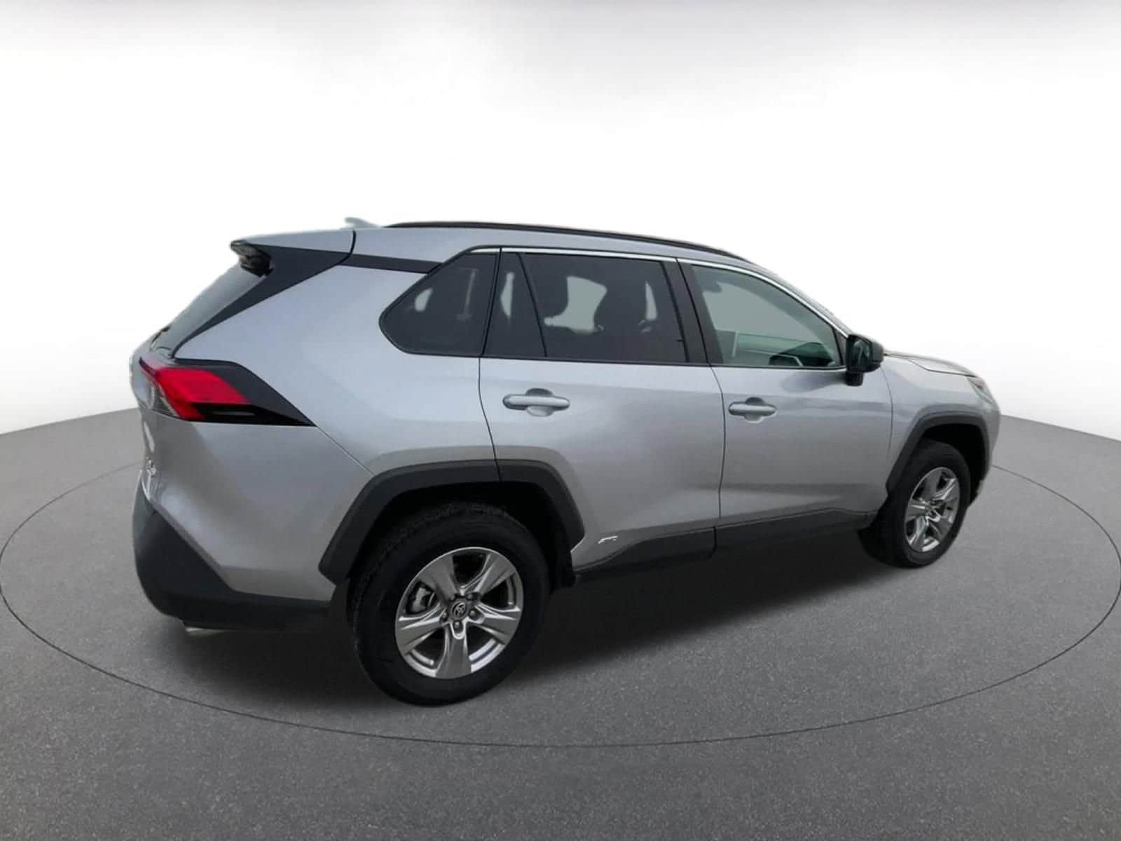 Thumbnail: 2025 Toyota RAV4 - 15