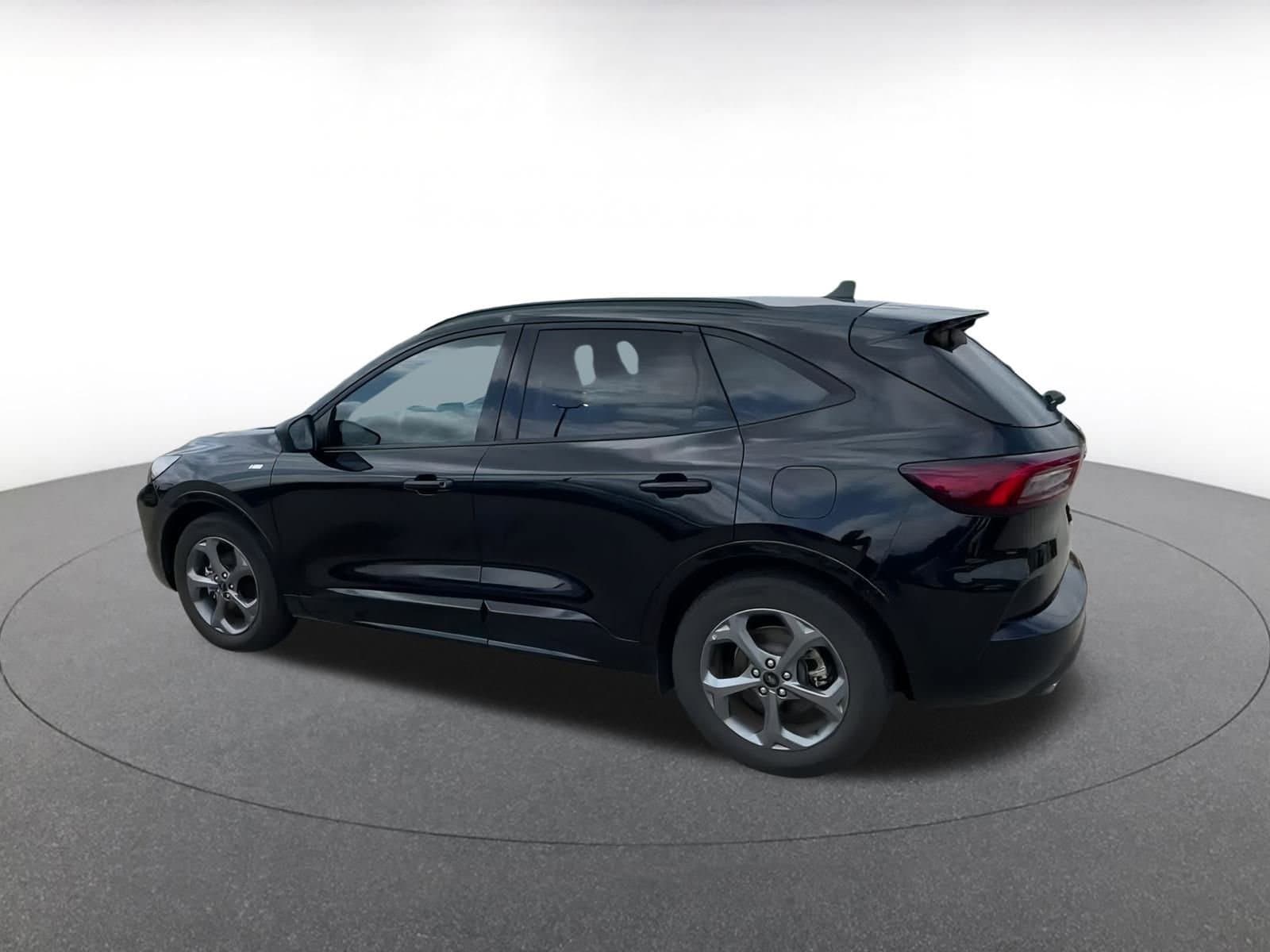Thumbnail: 2024 Ford Escape - 10