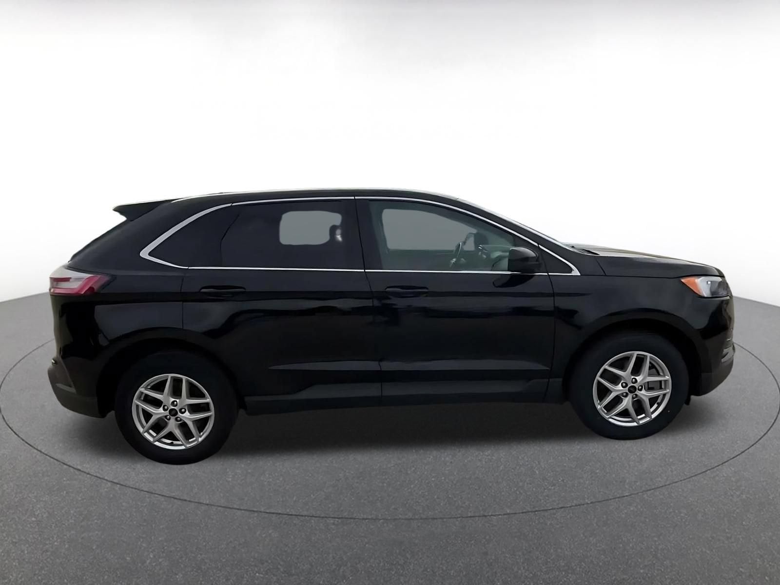 Thumbnail: 2024 Ford Edge - 15