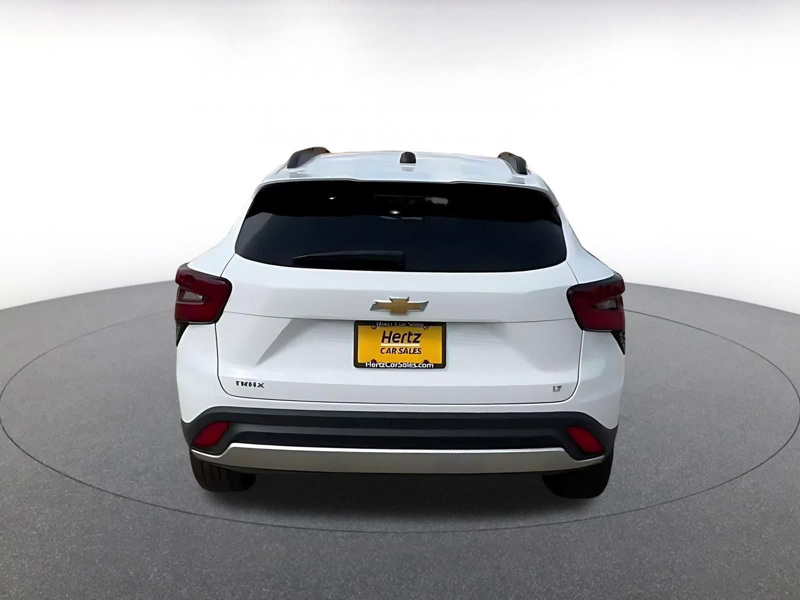 Thumbnail: 2025 Chevrolet Trax - 10